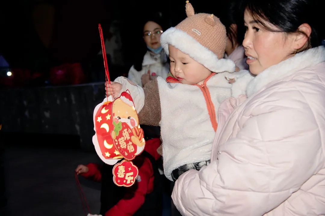 鑫连鑫物业元宵节活动温情回顾